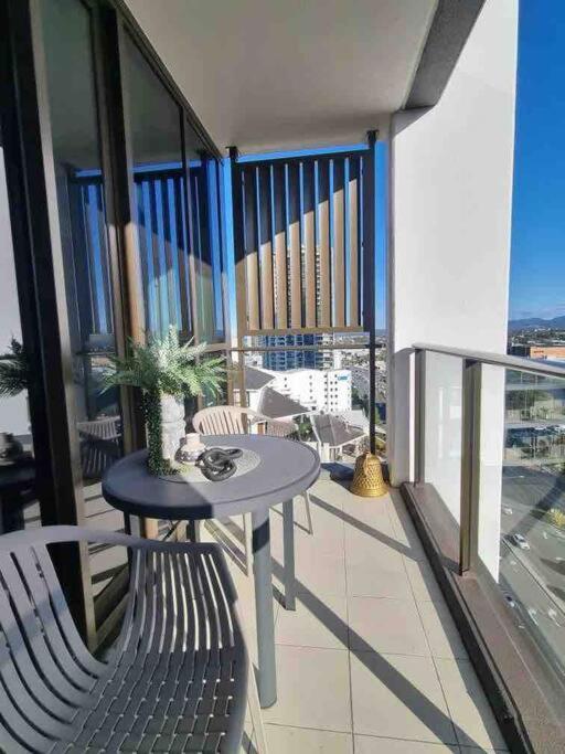 Broadbeach Business Or Leisure Gold Coast Exterior photo